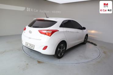 2016 - hyundai i30