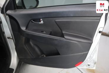 2011 - kia sportage