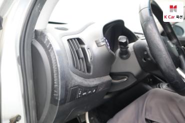 2011 - kia sportage