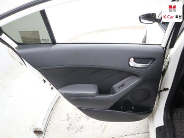 2017 - kia k3