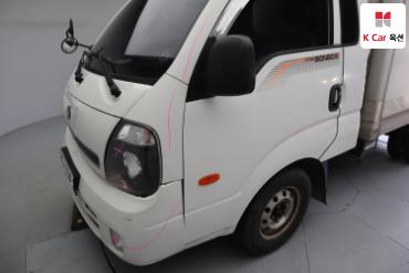2016 - kia bongo iii