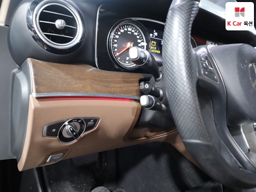 2018 - mercedes-benz e300