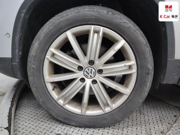 2016 - volkswagen tiguan