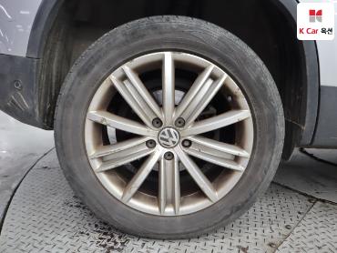 2016 - volkswagen tiguan