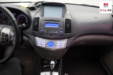 2010 - hyundai avante