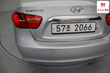 2010 - hyundai avante