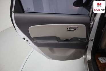2010 - hyundai avante