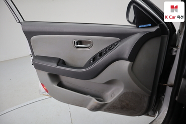 2010 - hyundai avante