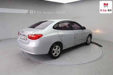 2010 - hyundai avante
