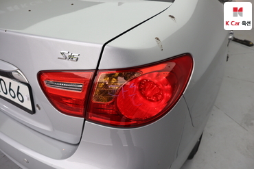 2010 - hyundai avante