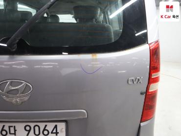 2012 - hyundai grand starex