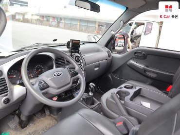2018 - kia bongo iii