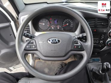 2018 - kia bongo iii