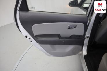2010 - hyundai avante