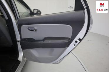 2010 - hyundai avante