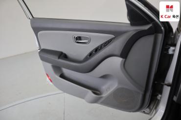2010 - hyundai avante