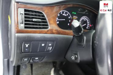 2011 - hyundai bh330