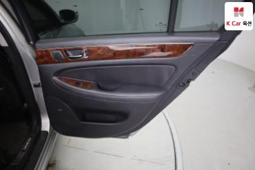 2011 - hyundai bh330