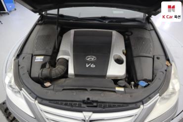 2011 - hyundai bh330