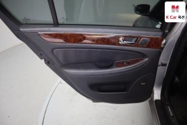 2011 - hyundai bh330