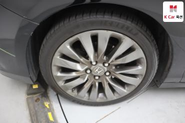 2016 - honda legend