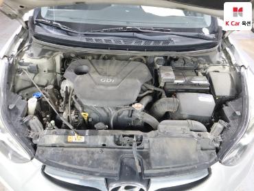 2012 - hyundai avante