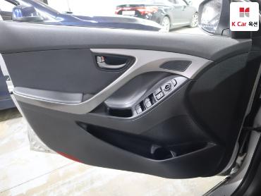 2012 - hyundai avante