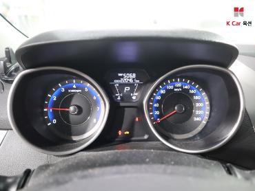2012 - hyundai avante