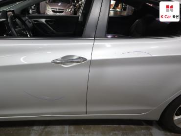 2012 - hyundai avante