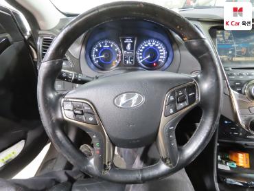 2012 - hyundai grandeur