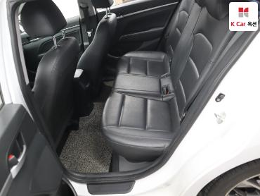 2019 - hyundai avante
