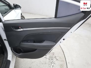 2019 - hyundai avante