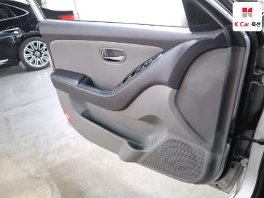 2010 - hyundai avante