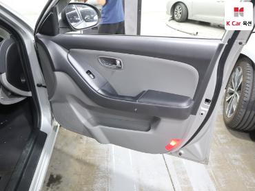 2010 - hyundai avante