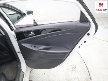 2011 - hyundai sonata