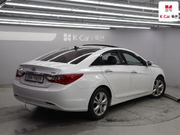 2011 - hyundai sonata