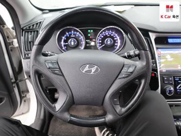 2011 - hyundai sonata
