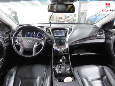 2011 - hyundai grandeur