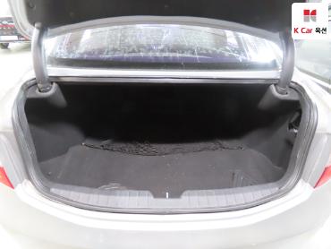2011 - hyundai grandeur