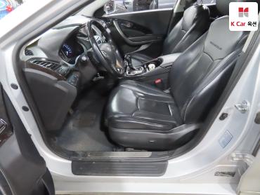 2011 - hyundai grandeur