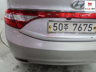 2011 - hyundai grandeur