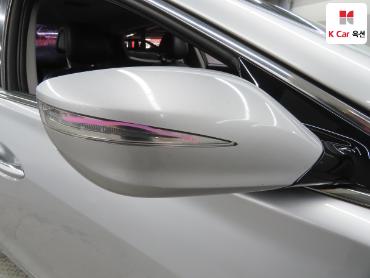 2011 - hyundai grandeur