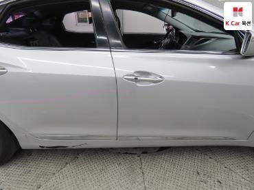2011 - hyundai grandeur
