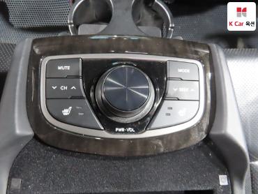 2011 - hyundai grandeur