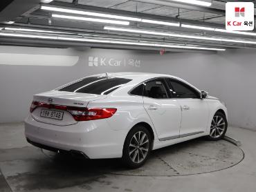 2015 - hyundai grandeur