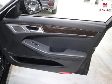 2017 - genesis g80