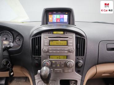 2012 - hyundai grand starex