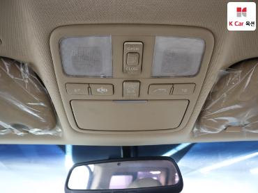2012 - hyundai grand starex