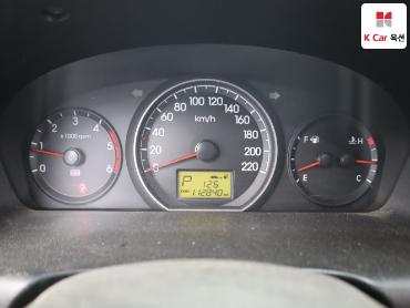 2012 - hyundai grand starex