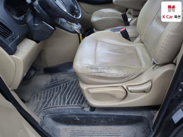 2012 - hyundai grand starex